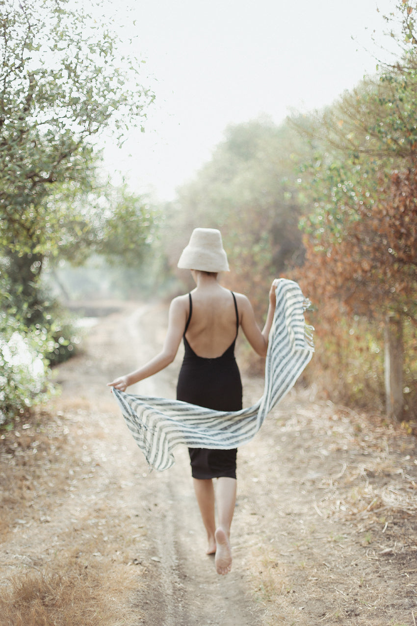 Hand-loomed Raw Cotton Scarf, in Black